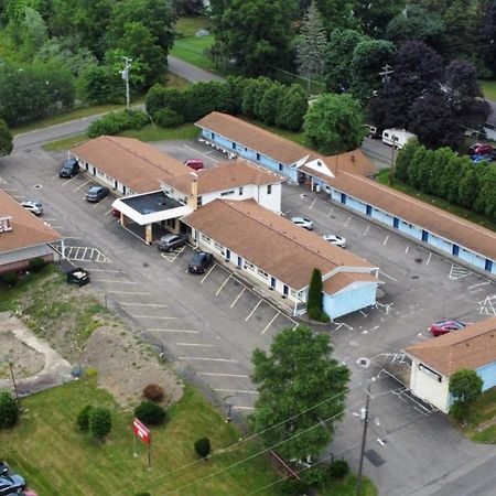 Parkway Inn Vestal Exteriör bild